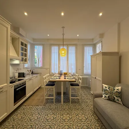 Apartment Garibaldi 26 - Relax E Comfort A Due Passi Dal Mare Varazze
